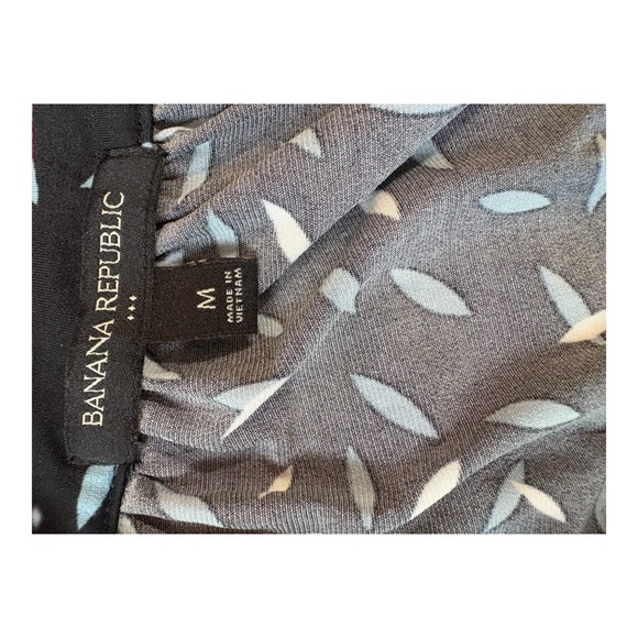 Banana Republic Black and White Sleeveless Top - Picture 5 of 5